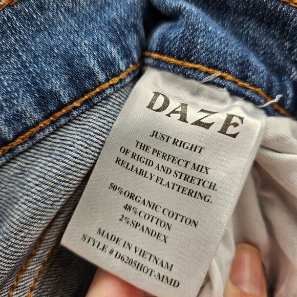 Daze Women’s Far Out High Rise Wide Leg Jeans Size 28 Light Wash Retro Flare - Picture 7 of 10